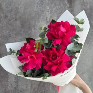 Букет из 3 розовых французских роз